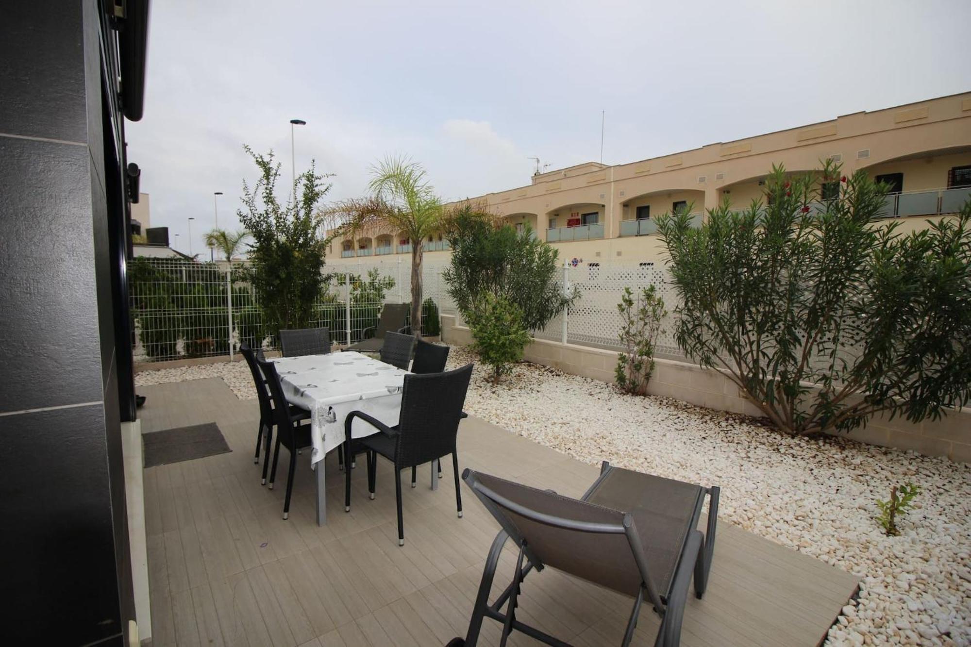 Villa Tindra Torrevieja Exteriör bild