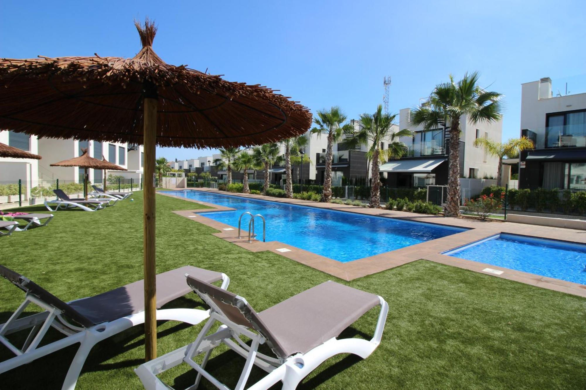 Villa Tindra Torrevieja Exteriör bild